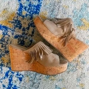 Ariat wedge sliders